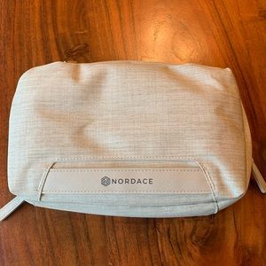 Nordace Cosmetic bag / case